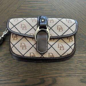 Dooney & Bourke Vintage Signature Canvas & Leather Flap Wristlet EUC